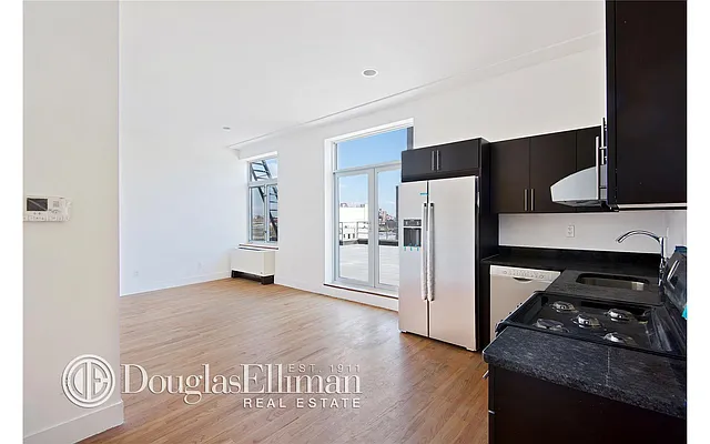 Sold by Douglas Elliman | media 14