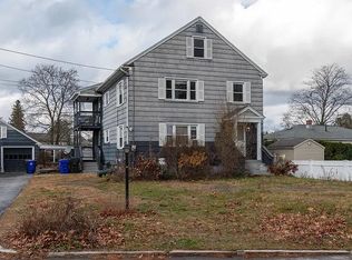 233 Fieldcrest Rd, Manchester, NH 03102