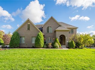 108 Saddle Ridge Dr, Oakdale, PA 15071