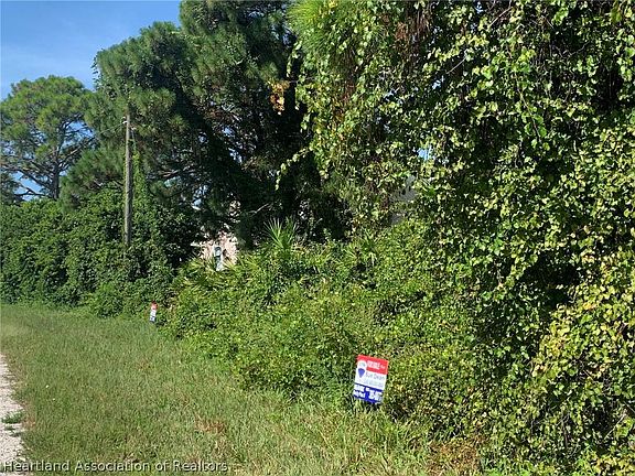 5th image of 3355 Popinjay Ave