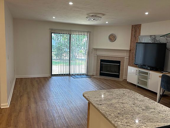 2nd image of 4436 Stratfordshire Ct