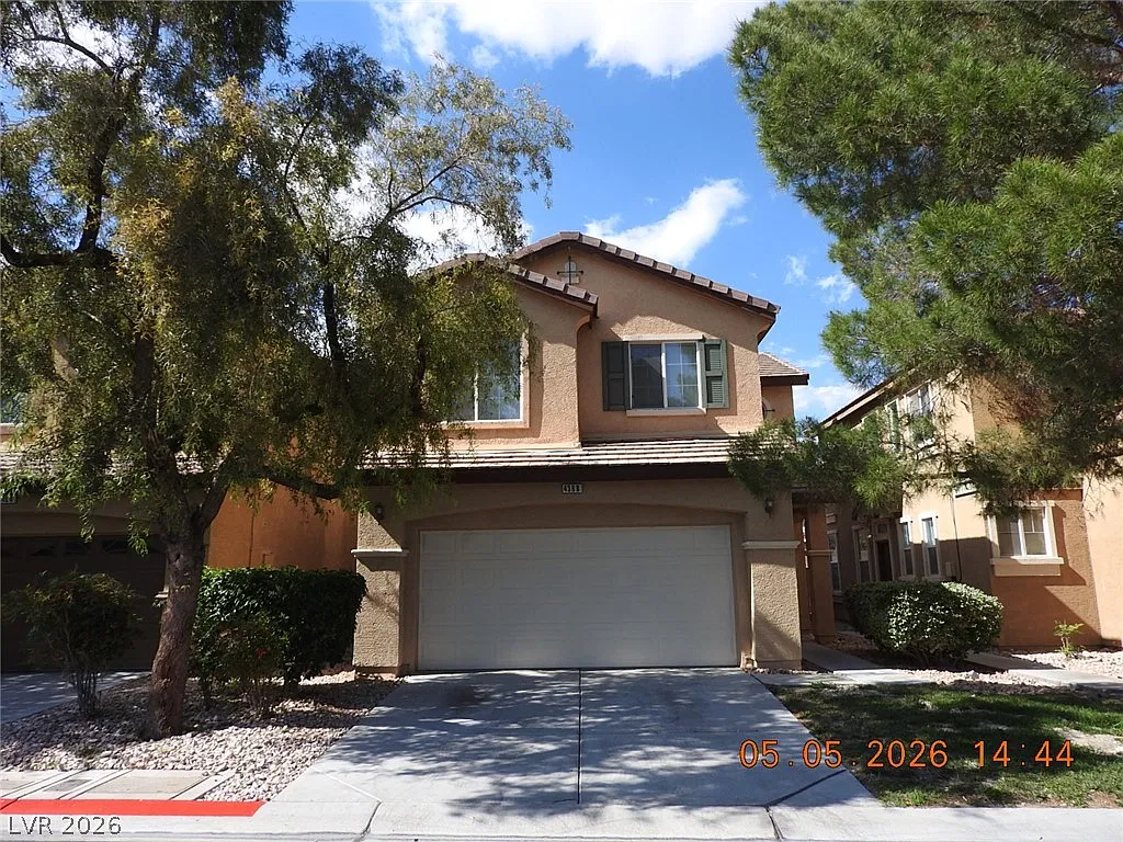 3 bed, 2.5 bath, 1517 sqft, $1,840 — Photo 1