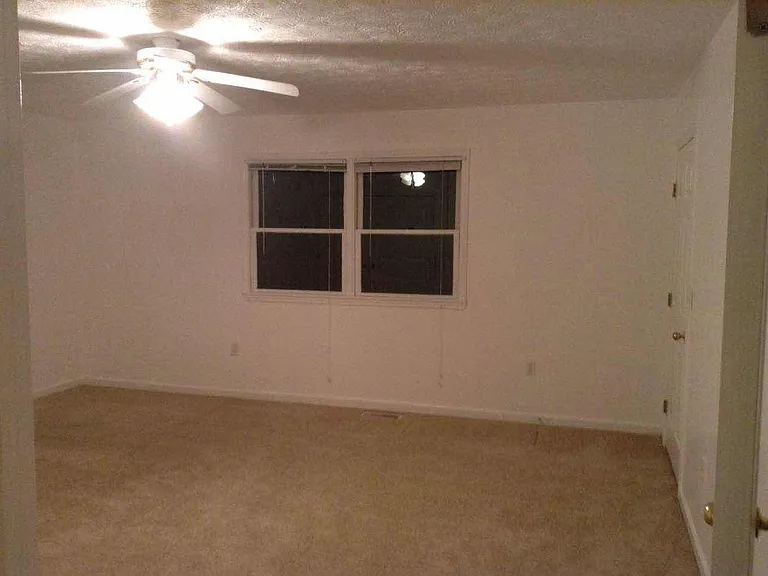 1150 Old Flemingsburg Rd — Photo 4