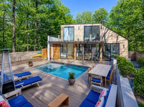 12 Maidstone Park Rd, East Hampton, NY 11937