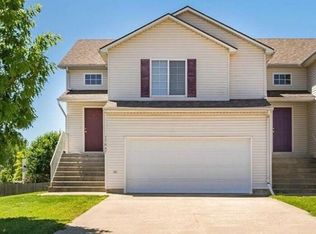 17647 W 111th Pl, Olathe, KS 66061