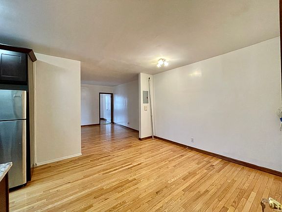3rd image of 1701 8th Ave #308