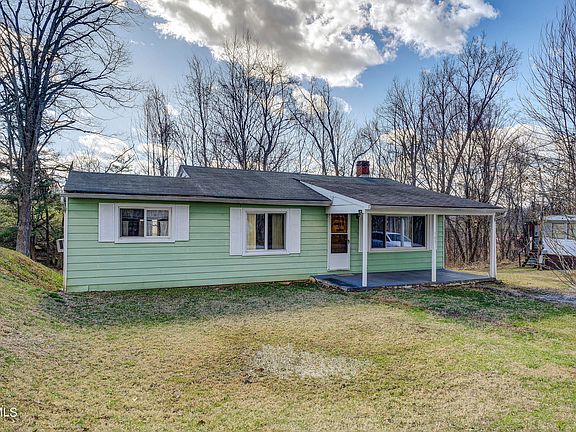 2nd image of 305 Grandview Dr