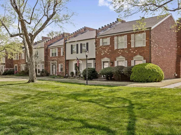 1834 Hunters Creek Dr Lot 43, Germantown, TN 38138