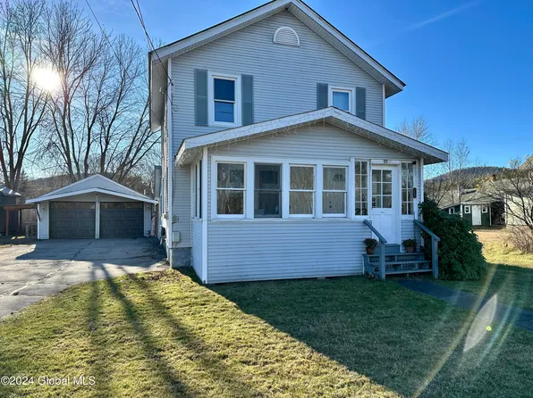 23 1st Avenue, Hadley, NY 12835