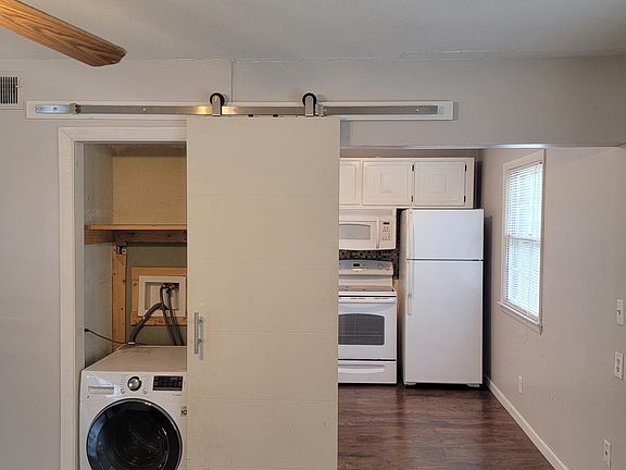 3rd image of 13 Bradley Cir #D13