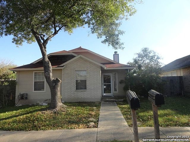 1st image of 715 Garden Meadow Dr