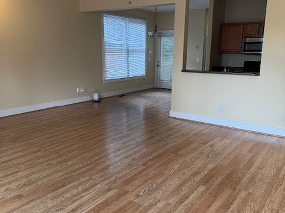 2nd image of 1037 16th Ave N #A