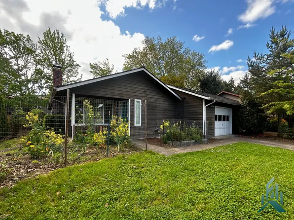 2380 NW Green Cir, Corvallis, OR 97330