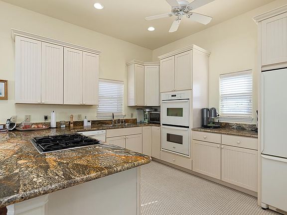 5th image of 1104 N Shore Dr