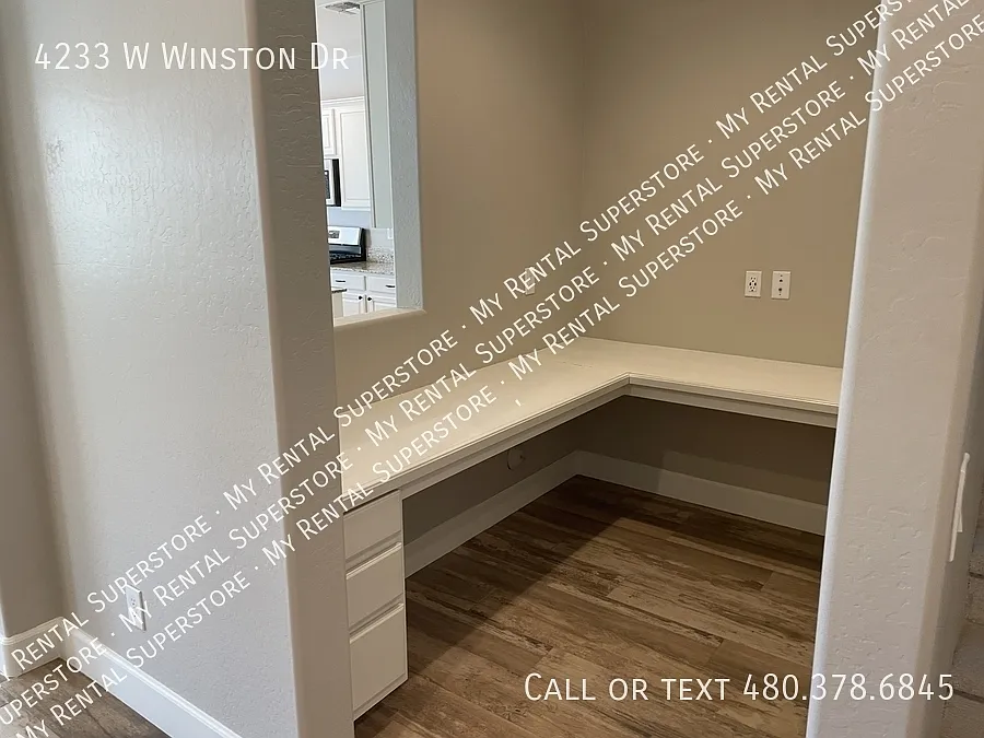 4 bed, 2.5 bath, 2833 sqft, $2,700 — Photo 3