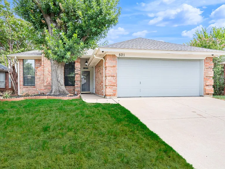 501 Kelley Ct — Photo 19