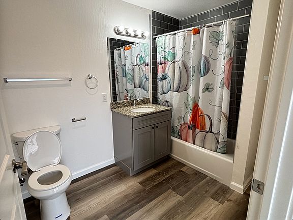 4th image of 3109 Dakan Ct #8