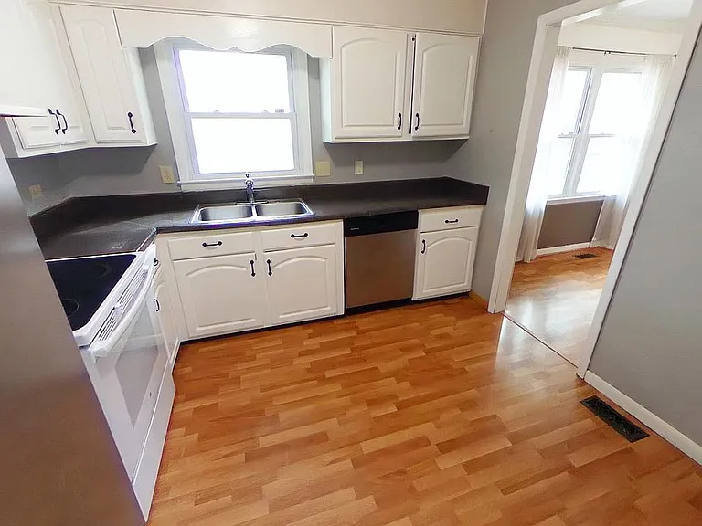 7545 Fox Fern Dr — Photo 2