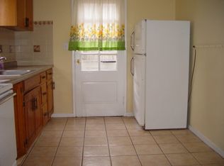 101 Mayflower St, West Hartford, CT 06110