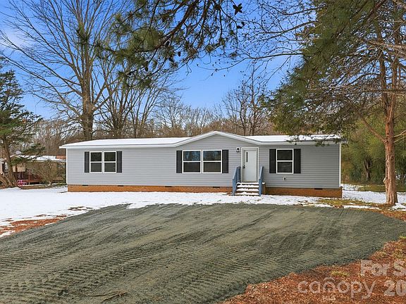 2nd image of 223 Brown Neal Rd