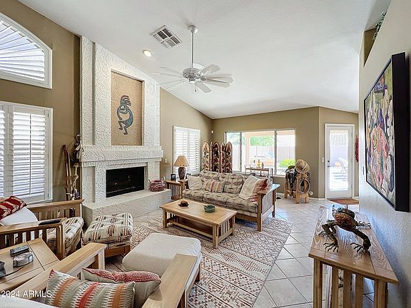 4th image of 8443 W ROSEMONTE Drive W