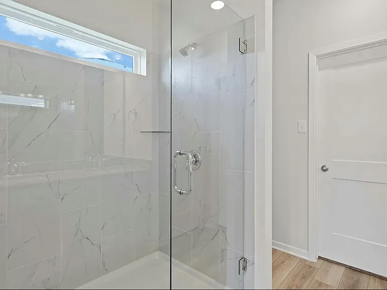 1214 Carnaby Dr — Photo 13