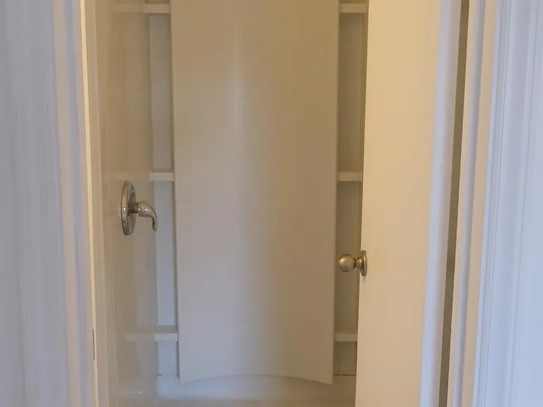 3038 Melita Ave — Photo 12