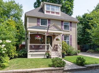 80 Hamilton St, Hyde Park, MA 02136
