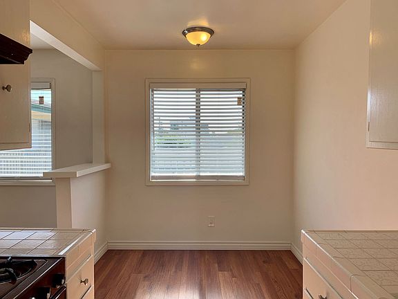 5th image of 1640 Colby Ave #B-1ba