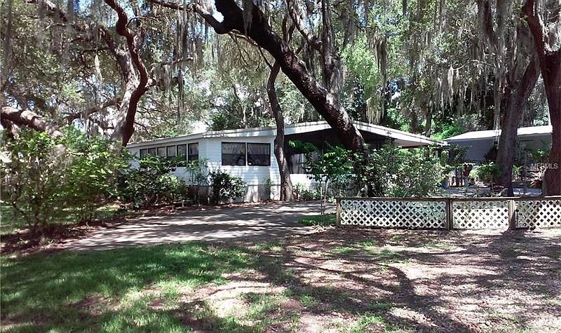 1st image of 9850 Seven Oaks Dr #0000