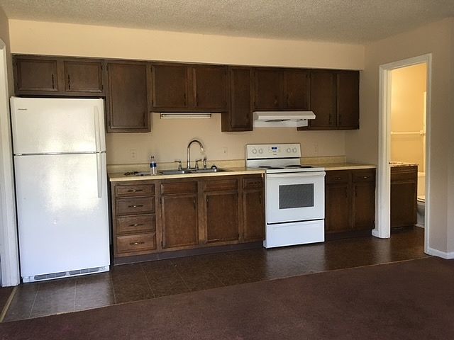 2nd image of 7200 N 32nd St APT 4