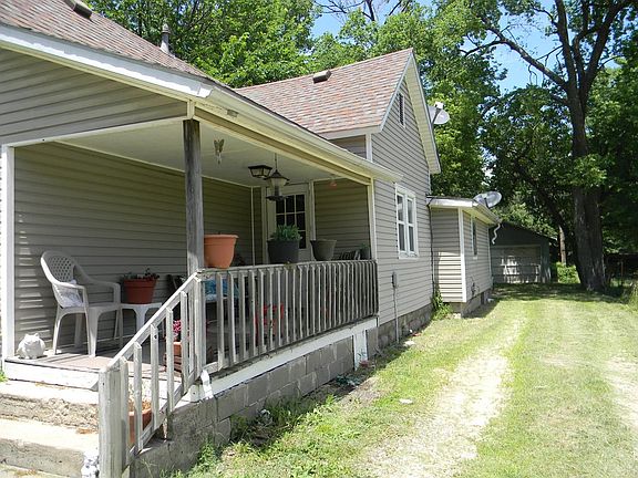 4th image of 313 E Sanderson St