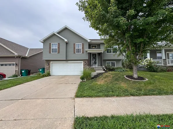 1139 Humphrey Ave, Lincoln, NE 68521