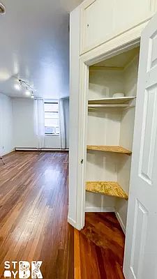 4th image of 51 Clifton Pl #Cc2