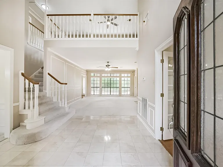 2214 Cherrytree Ridge Ln — Photo 4