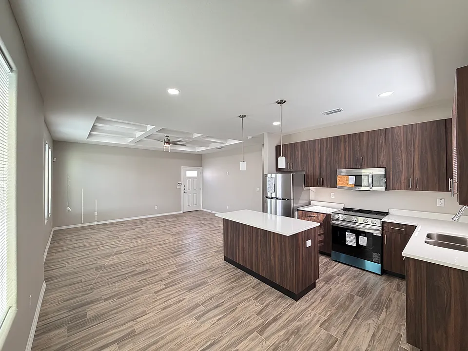 4200 La Vista Ave #2