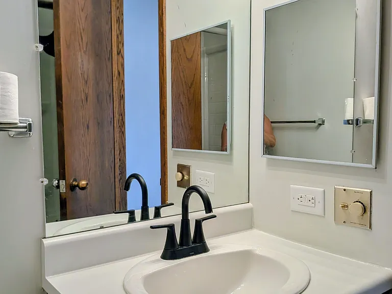 123 N Locust St #2 — Photo 25