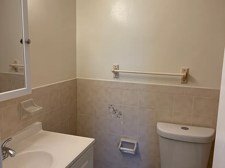 666 Sapphire St #3 — Photo 7
