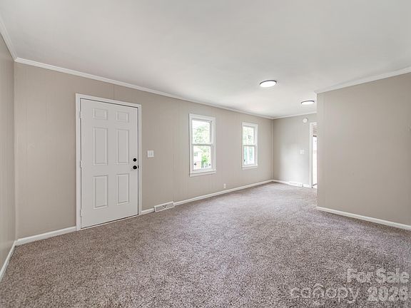 5th image of 331 Park Rd