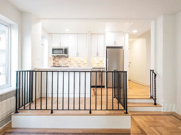 20 East 35th Street image 4 of 13