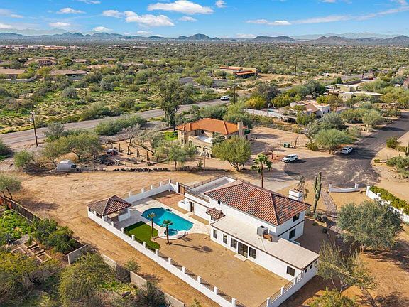 2nd image of 5716 E DESERT VISTA Trail