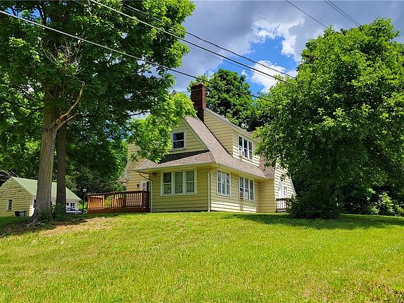3rd image of 3202 W Genesee St