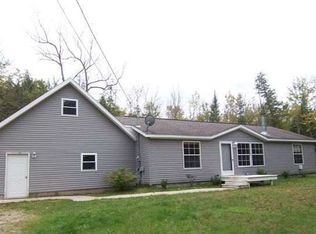 9300 Artesian Ln, Petoskey, MI 49770