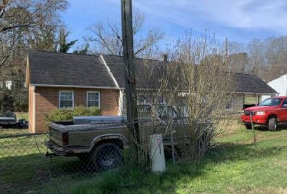 2nd image of 4942 State Highway 89 E