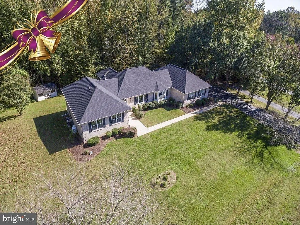 3081 Mayberry Ave photo 1