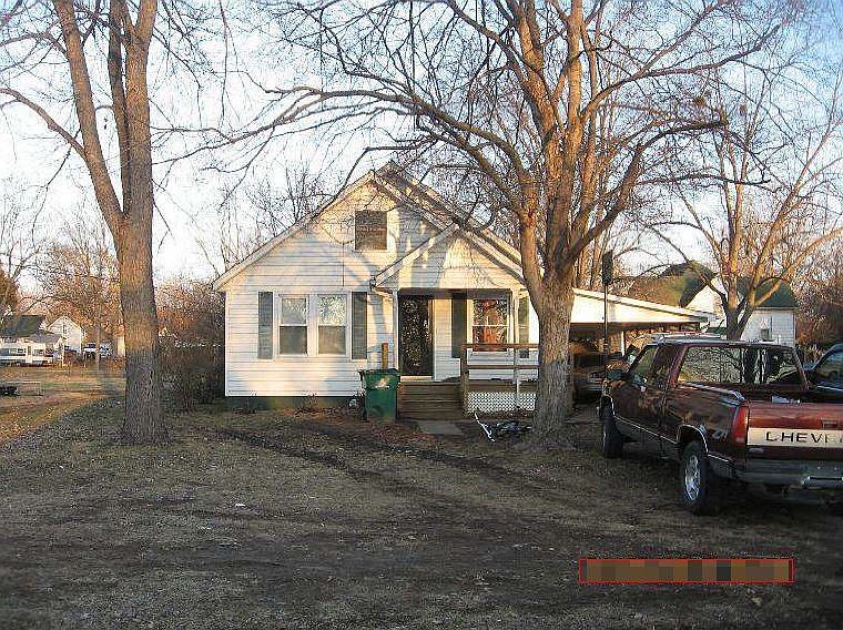 1st image of 206 Elm St