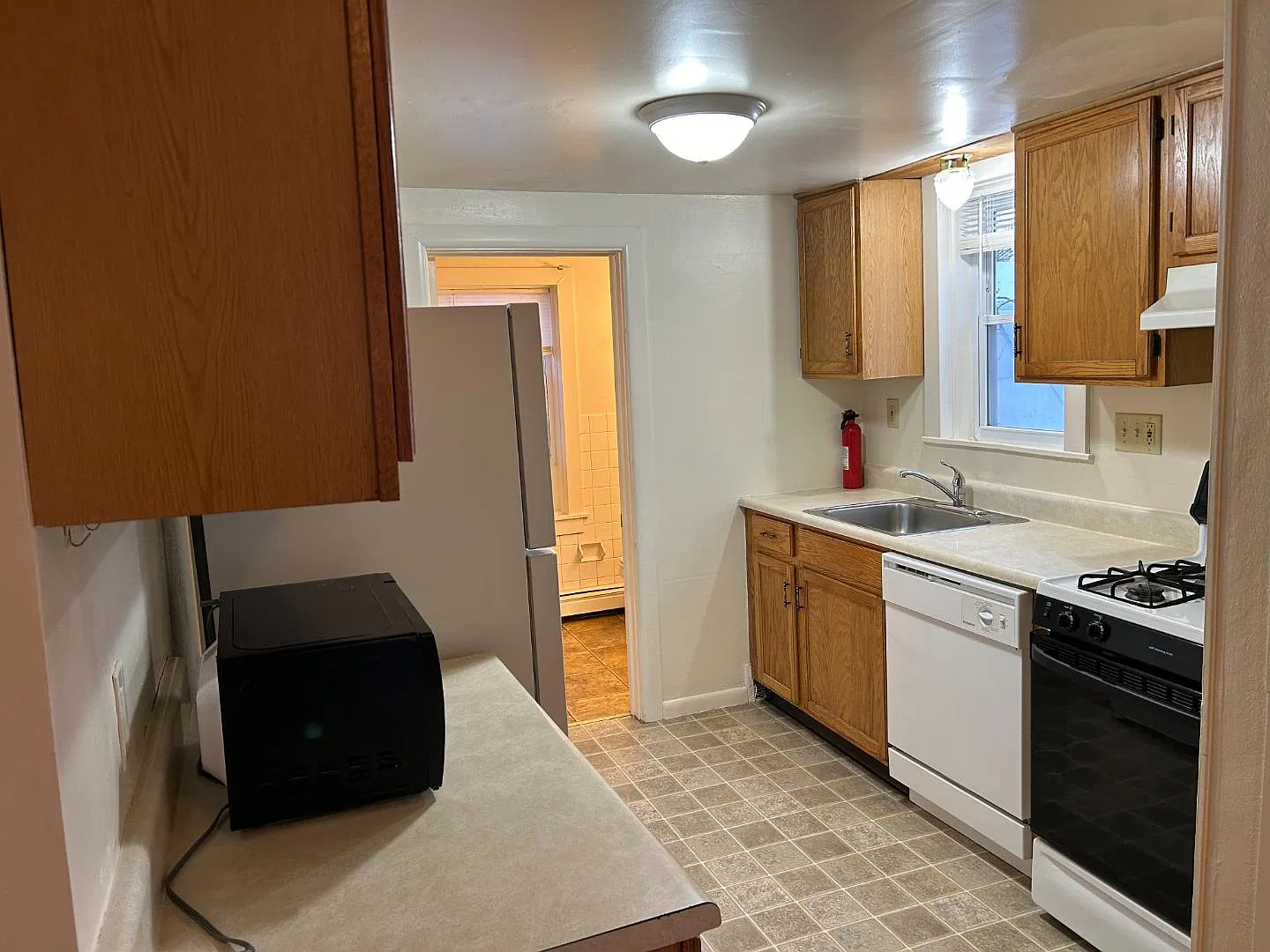 32 A Blaine Avenue - Blaine A — Photo 3