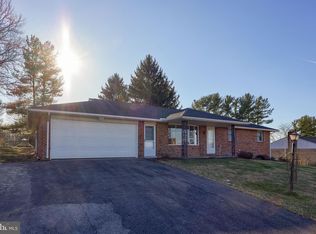 20 Hillside Dr, Jacobus, PA 17407