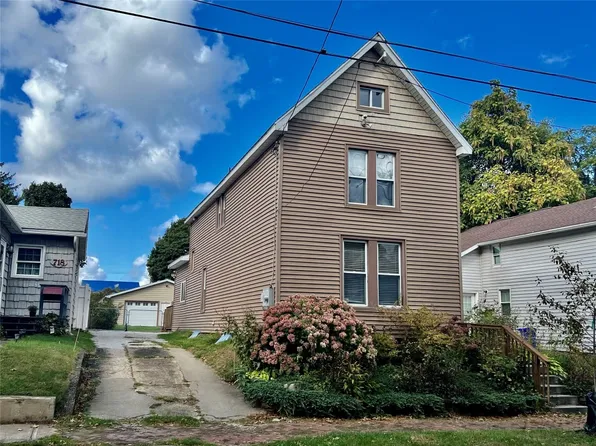 714 W 3rd St, Erie, PA 16507