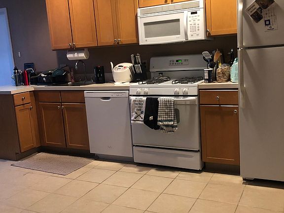 3rd image of 1100 Vine St APT 519